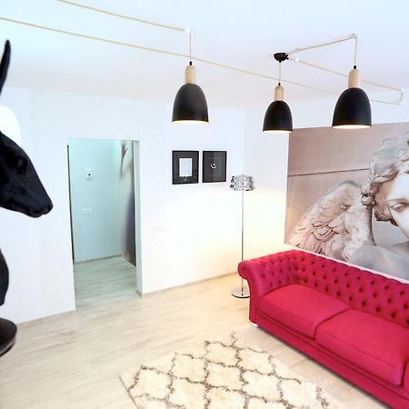Soho Apartment Near Ceronav กาลาจิ ภายนอก รูปภาพ