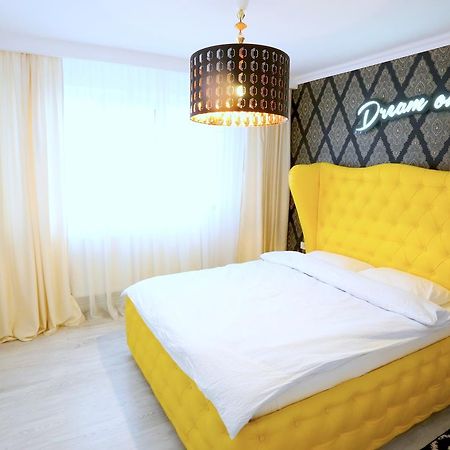 Soho Apartment Near Ceronav กาลาจิ ภายนอก รูปภาพ